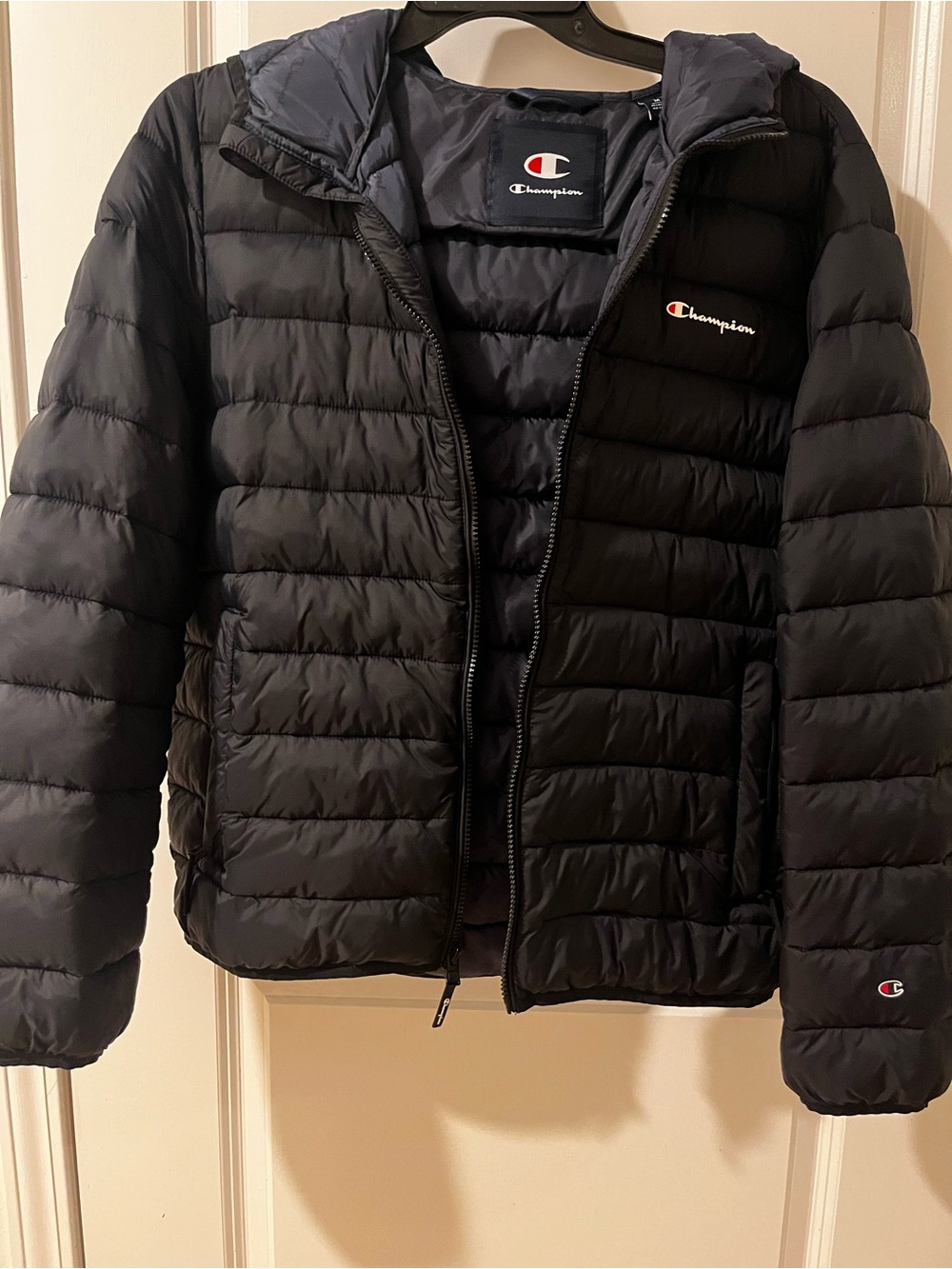 Champion Men’s Packable Jacket in Medium, Black